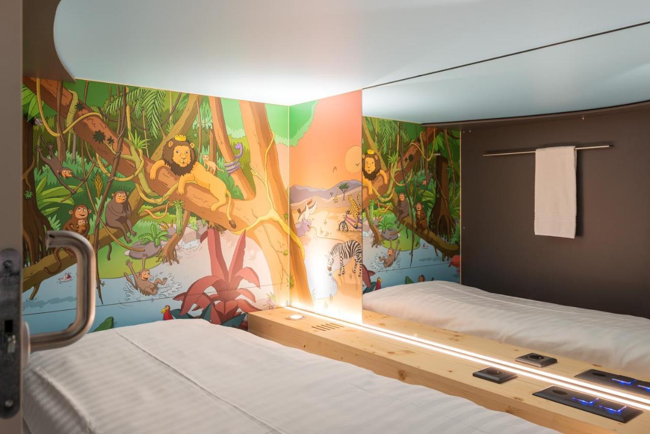 Capsule Hotel By Hyve Basel Exterior photo