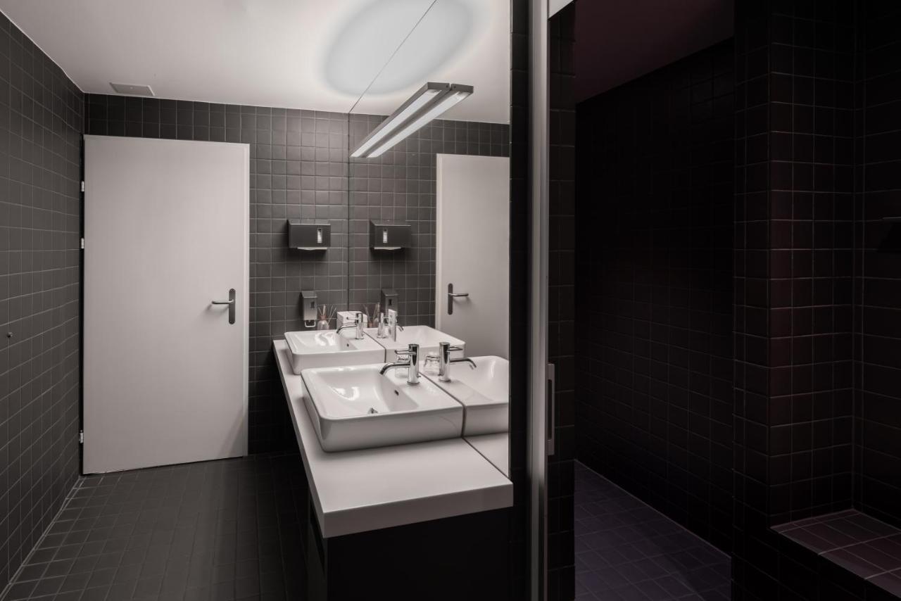 Capsule Hotel By Hyve Basel Exterior photo